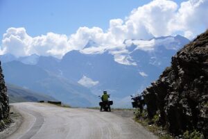 Le Col de l'Iseran roadtrip moto Val d'Isère